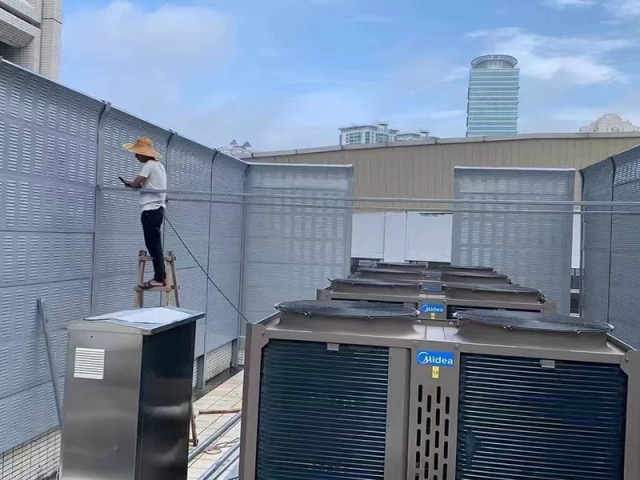 空調(diào)外機(jī)聲屏障-05